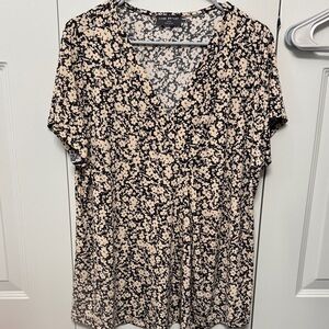 Lane Bryant Black and Cream Floral V-Neck Tunic